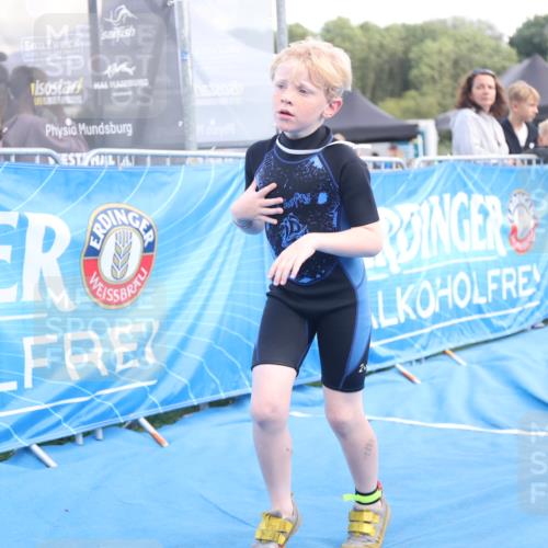 25.08.2024 - Elbe Triathlon Hamburg H.Heesch http://msf.ph/oto/6883813 25.08.2024 13:03:44 Ziel 1844, 1854 meine-sportfotos.de
