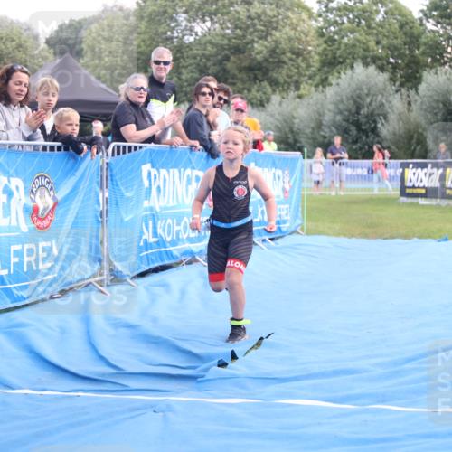 25.08.2024 - Elbe Triathlon Hamburg H.Heesch http://msf.ph/oto/6883815 25.08.2024 13:03:51 Ziel 1844 meine-sportfotos.de