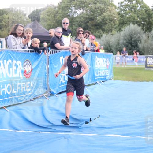 25.08.2024 - Elbe Triathlon Hamburg H.Heesch http://msf.ph/oto/6883820 25.08.2024 13:03:52 Ziel 1844 meine-sportfotos.de