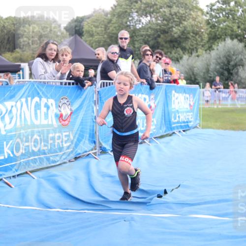 25.08.2024 - Elbe Triathlon Hamburg H.Heesch http://msf.ph/oto/6883823 25.08.2024 13:03:52 Ziel 1844 meine-sportfotos.de