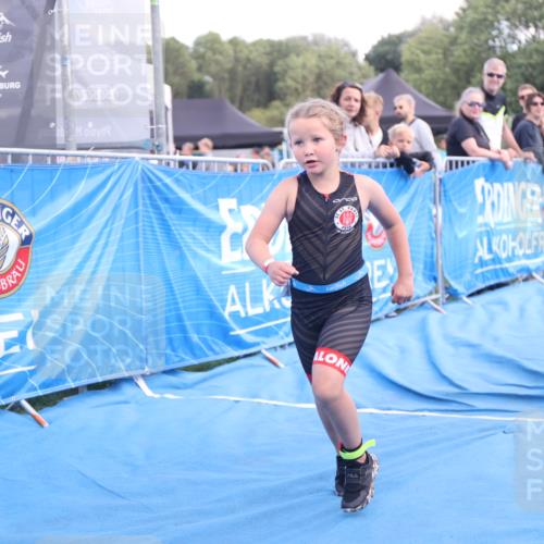 25.08.2024 - Elbe Triathlon Hamburg H.Heesch http://msf.ph/oto/6883837 25.08.2024 13:03:52 Ziel 1844 meine-sportfotos.de
