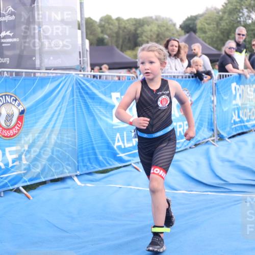 25.08.2024 - Elbe Triathlon Hamburg H.Heesch http://msf.ph/oto/6883838 25.08.2024 13:03:53 Ziel 1844 meine-sportfotos.de