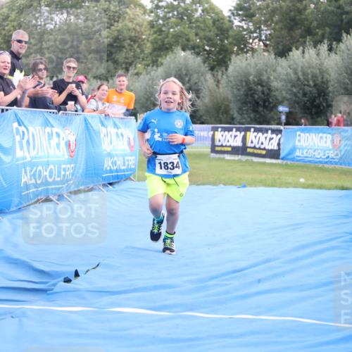 25.08.2024 - Elbe Triathlon Hamburg H.Heesch http://msf.ph/oto/6883842 25.08.2024 13:04:25 Ziel 1834 meine-sportfotos.de