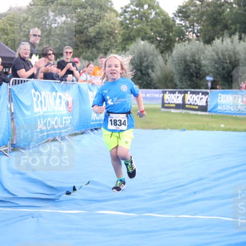 25.08.2024 - Elbe Triathlon Hamburg H.Heesch http://msf.ph/oto/6883848 25.08.2024 13:04:26 Ziel 1834 meine-sportfotos.de