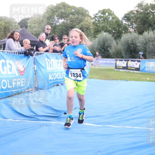 25.08.2024 - Elbe Triathlon Hamburg H.Heesch http://msf.ph/oto/6883856 25.08.2024 13:04:26 Ziel 1834 meine-sportfotos.de