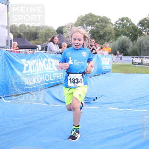 25.08.2024 - Elbe Triathlon Hamburg H.Heesch http://msf.ph/oto/6883866 25.08.2024 13:04:27 Ziel 1834 meine-sportfotos.de
