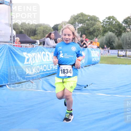25.08.2024 - Elbe Triathlon Hamburg H.Heesch http://msf.ph/oto/6883867 25.08.2024 13:04:27 Ziel 1834 meine-sportfotos.de