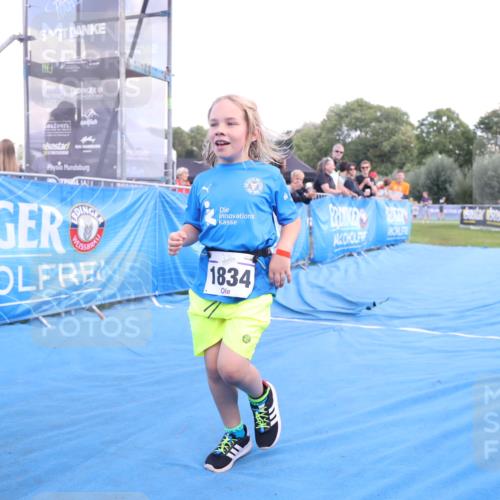 25.08.2024 - Elbe Triathlon Hamburg H.Heesch http://msf.ph/oto/6883875 25.08.2024 13:04:27 Ziel 1834 meine-sportfotos.de