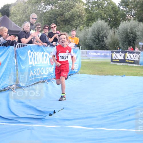 25.08.2024 - Elbe Triathlon Hamburg H.Heesch http://msf.ph/oto/6883885 25.08.2024 13:04:43 Ziel 1831 meine-sportfotos.de