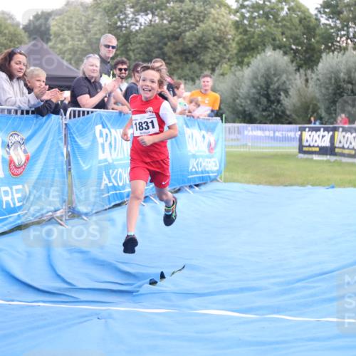 25.08.2024 - Elbe Triathlon Hamburg H.Heesch http://msf.ph/oto/6883890 25.08.2024 13:04:44 Ziel 1831 meine-sportfotos.de