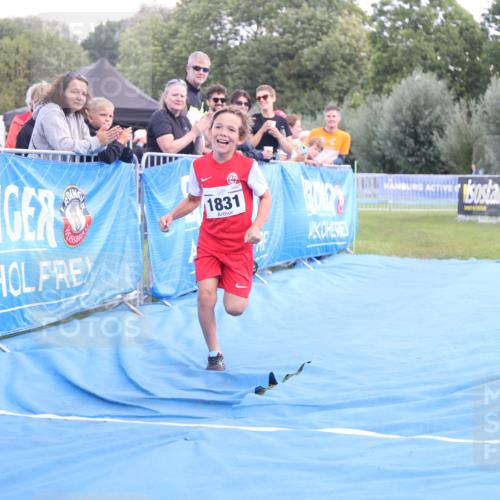 25.08.2024 - Elbe Triathlon Hamburg H.Heesch http://msf.ph/oto/6883893 25.08.2024 13:04:44 Ziel 1831 meine-sportfotos.de