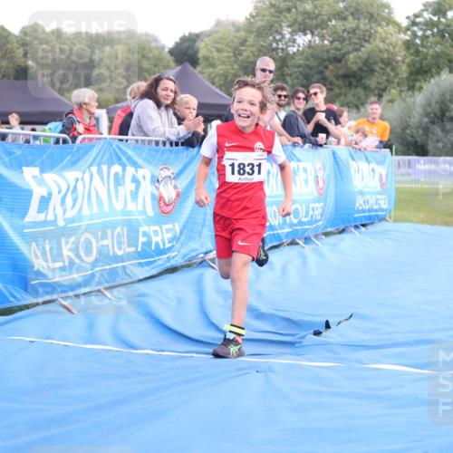 25.08.2024 - Elbe Triathlon Hamburg H.Heesch http://msf.ph/oto/6883899 25.08.2024 13:04:44 Ziel 1831 meine-sportfotos.de