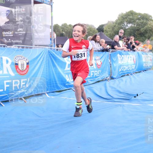 25.08.2024 - Elbe Triathlon Hamburg H.Heesch http://msf.ph/oto/6883912 25.08.2024 13:04:45 Ziel 1831 meine-sportfotos.de