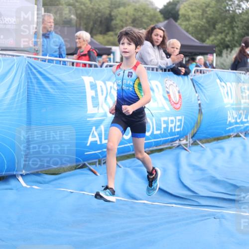 25.08.2024 - Elbe Triathlon Hamburg H.Heesch http://msf.ph/oto/6883924 25.08.2024 13:05:12 Ziel 1841 meine-sportfotos.de