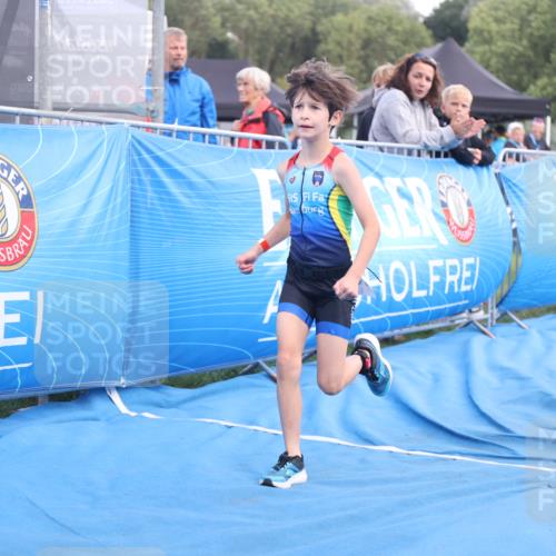 25.08.2024 - Elbe Triathlon Hamburg H.Heesch http://msf.ph/oto/6883926 25.08.2024 13:05:12 Ziel 1841 meine-sportfotos.de