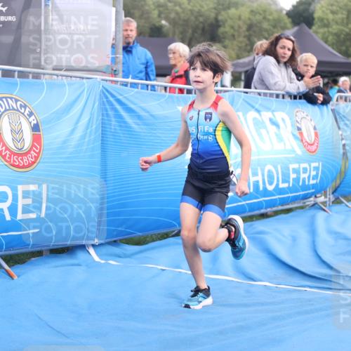 25.08.2024 - Elbe Triathlon Hamburg H.Heesch http://msf.ph/oto/6883927 25.08.2024 13:05:12 Ziel 1841 meine-sportfotos.de