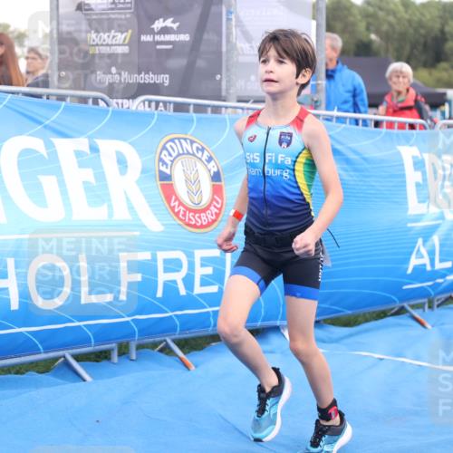 25.08.2024 - Elbe Triathlon Hamburg H.Heesch http://msf.ph/oto/6883935 25.08.2024 13:05:12 Ziel 1841 meine-sportfotos.de