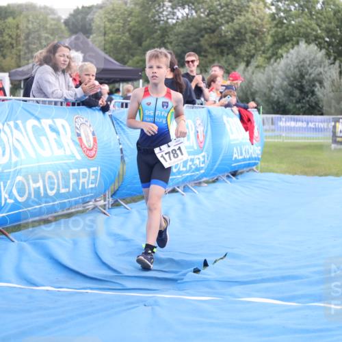 25.08.2024 - Elbe Triathlon Hamburg H.Heesch http://msf.ph/oto/6883950 25.08.2024 13:05:24 Ziel 1781 meine-sportfotos.de