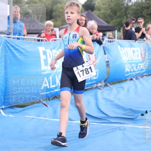 25.08.2024 - Elbe Triathlon Hamburg H.Heesch http://msf.ph/oto/6883961 25.08.2024 13:05:25 Ziel 1781 meine-sportfotos.de