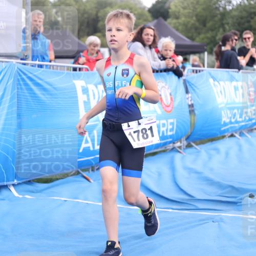 25.08.2024 - Elbe Triathlon Hamburg H.Heesch http://msf.ph/oto/6883963 25.08.2024 13:05:25 Ziel 1781 meine-sportfotos.de