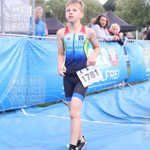 25.08.2024 - Elbe Triathlon Hamburg H.Heesch http://msf.ph/oto/6883967 25.08.2024 13:05:25 Ziel 1781 meine-sportfotos.de