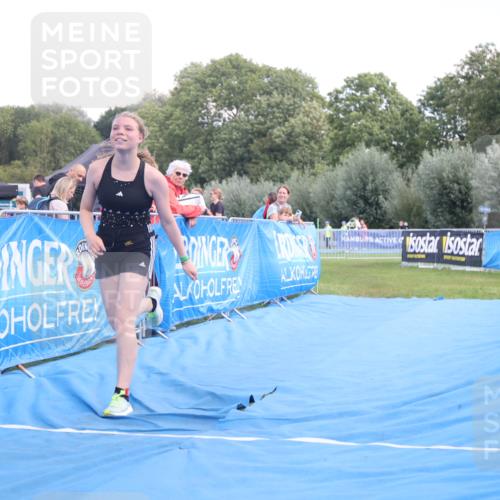 25.08.2024 - Elbe Triathlon Hamburg H.Heesch http://msf.ph/oto/6883969 25.08.2024 13:07:08 Ziel 1739 meine-sportfotos.de