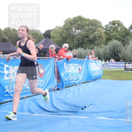 25.08.2024 - Elbe Triathlon Hamburg H.Heesch http://msf.ph/oto/6883975 25.08.2024 13:07:08 Ziel 1739 meine-sportfotos.de