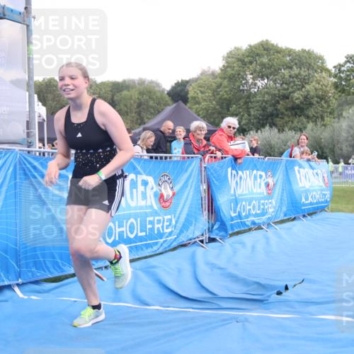 25.08.2024 - Elbe Triathlon Hamburg H.Heesch http://msf.ph/oto/6883978 25.08.2024 13:07:08 Ziel 1739 meine-sportfotos.de