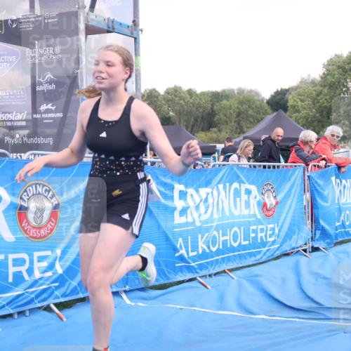 25.08.2024 - Elbe Triathlon Hamburg H.Heesch http://msf.ph/oto/6883984 25.08.2024 13:07:08 Ziel 1739 meine-sportfotos.de