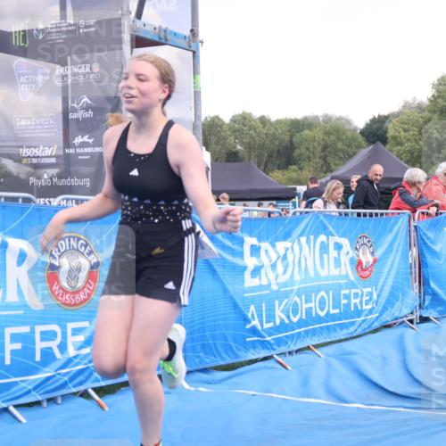 25.08.2024 - Elbe Triathlon Hamburg H.Heesch http://msf.ph/oto/6883985 25.08.2024 13:07:08 Ziel 1739 meine-sportfotos.de