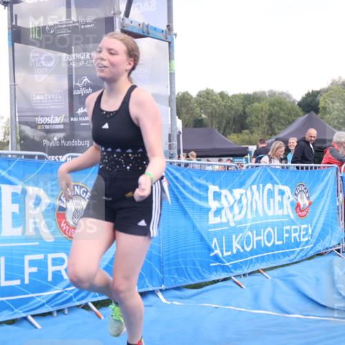 25.08.2024 - Elbe Triathlon Hamburg H.Heesch http://msf.ph/oto/6883986 25.08.2024 13:07:08 Ziel 1739 meine-sportfotos.de