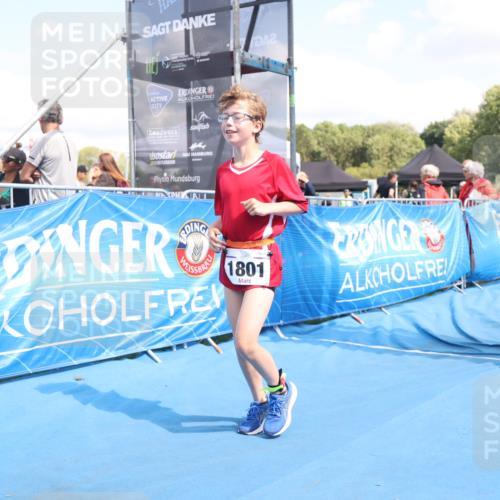 25.08.2024 - Elbe Triathlon Hamburg H.Heesch http://msf.ph/oto/6884009 25.08.2024 13:08:14 Ziel 1801 meine-sportfotos.de