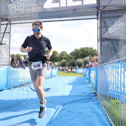 25.08.2024 - Elbe Triathlon Hamburg H.Heesch http://msf.ph/oto/6884026 25.08.2024 11:20:39 Ziel 351, 605 meine-sportfotos.de