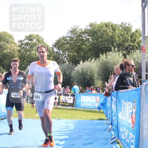25.08.2024 - Elbe Triathlon Hamburg H.Heesch http://msf.ph/oto/6884030 25.08.2024 11:20:56 Ziel 614, 661, 691, 1500 meine-sportfotos.de