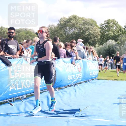 25.08.2024 - Elbe Triathlon Hamburg H.Heesch http://msf.ph/oto/6884090 25.08.2024 11:27:33 Ziel 314, 553, 561, 625, 657, 702 meine-sportfotos.de