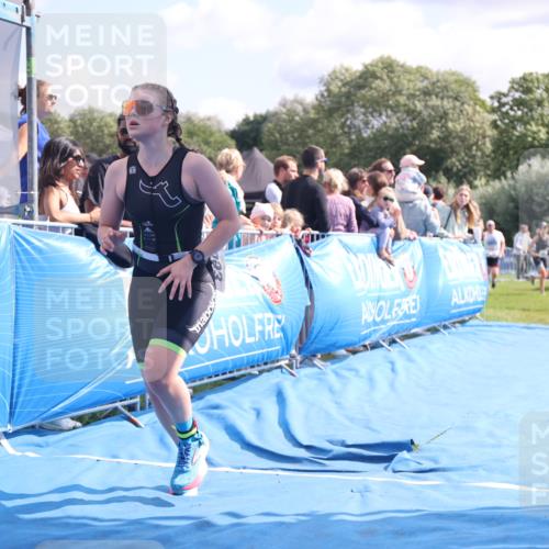 25.08.2024 - Elbe Triathlon Hamburg H.Heesch http://msf.ph/oto/6884102 25.08.2024 11:27:33 Ziel 314, 553, 561, 625, 657, 702 meine-sportfotos.de