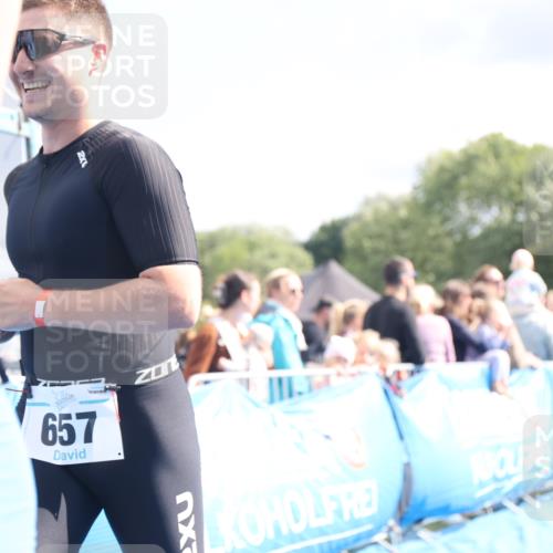 25.08.2024 - Elbe Triathlon Hamburg H.Heesch http://msf.ph/oto/6884146 25.08.2024 11:27:38 Ziel 314, 553, 657, 702 meine-sportfotos.de