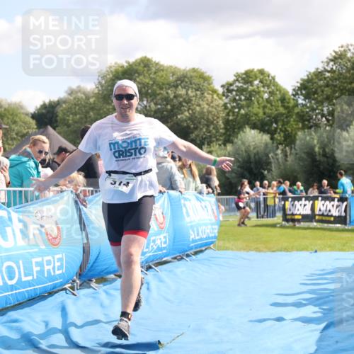 25.08.2024 - Elbe Triathlon Hamburg H.Heesch http://msf.ph/oto/6884166 25.08.2024 11:27:40 Ziel 314, 553, 657, 702 meine-sportfotos.de