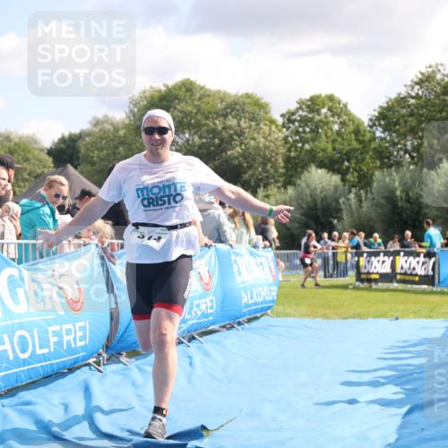 25.08.2024 - Elbe Triathlon Hamburg H.Heesch http://msf.ph/oto/6884168 25.08.2024 11:27:40 Ziel 314, 553, 657, 702 meine-sportfotos.de
