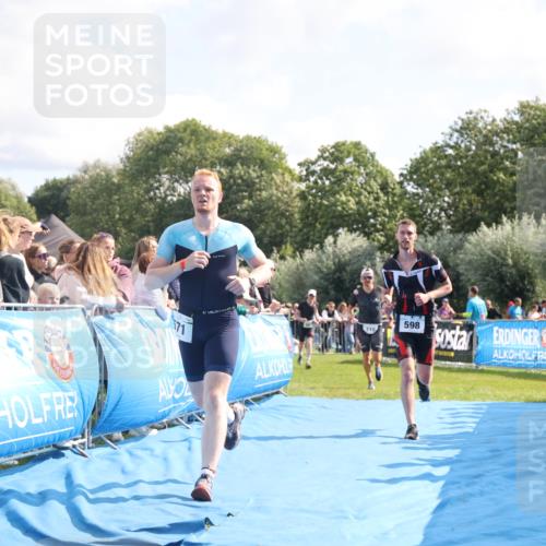 25.08.2024 - Elbe Triathlon Hamburg H.Heesch http://msf.ph/oto/6884181 25.08.2024 11:21:10 Ziel 381, 571, 598, 620, 710, 764 meine-sportfotos.de