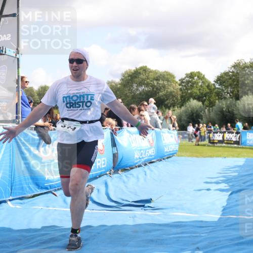 25.08.2024 - Elbe Triathlon Hamburg H.Heesch http://msf.ph/oto/6884194 25.08.2024 11:27:41 Ziel 314, 657, 702 meine-sportfotos.de