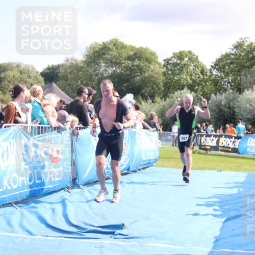 25.08.2024 - Elbe Triathlon Hamburg H.Heesch http://msf.ph/oto/6884201 25.08.2024 11:28:09 Ziel 393, 447, 633, 701 meine-sportfotos.de