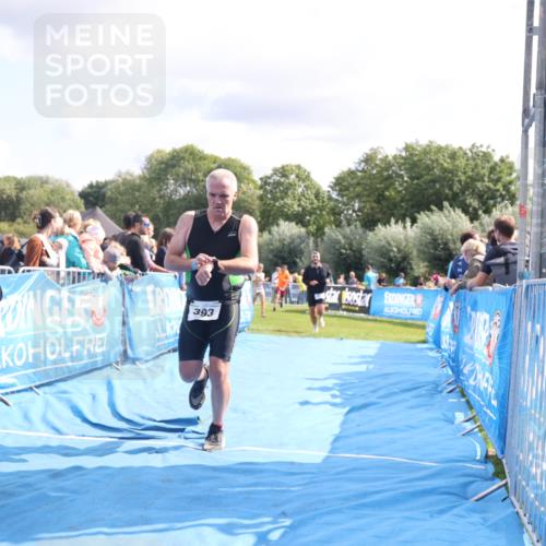 25.08.2024 - Elbe Triathlon Hamburg H.Heesch http://msf.ph/oto/6884229 25.08.2024 11:28:10 Ziel 393, 447, 633, 701 meine-sportfotos.de