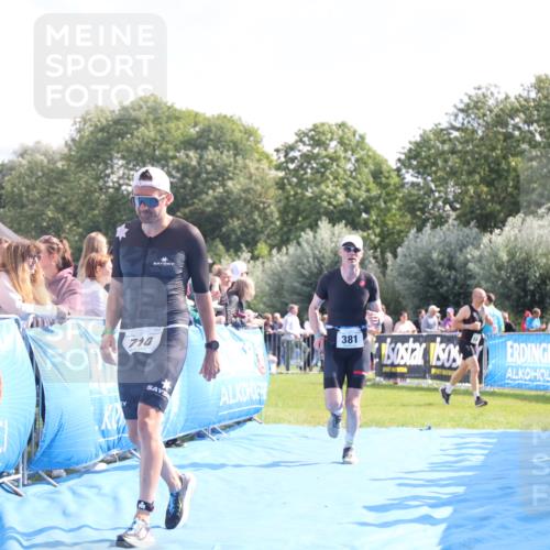 25.08.2024 - Elbe Triathlon Hamburg H.Heesch http://msf.ph/oto/6884238 25.08.2024 11:21:14 Ziel 340, 371, 381, 571, 598, 710, 764 meine-sportfotos.de
