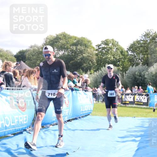 25.08.2024 - Elbe Triathlon Hamburg H.Heesch http://msf.ph/oto/6884252 25.08.2024 11:21:14 Ziel 340, 371, 381, 571, 598, 710, 764 meine-sportfotos.de