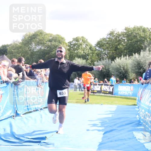 25.08.2024 - Elbe Triathlon Hamburg H.Heesch http://msf.ph/oto/6884253 25.08.2024 11:28:14 Ziel 393, 447, 633, 701 meine-sportfotos.de