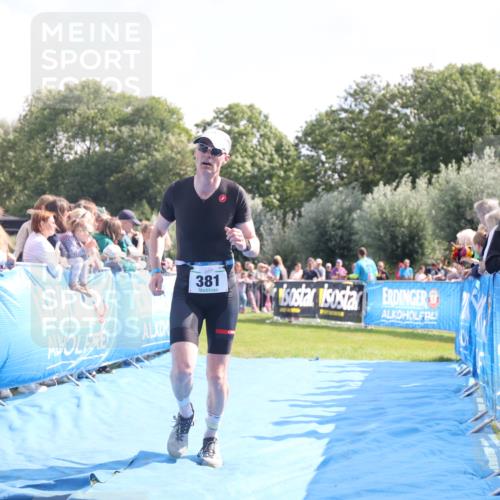 25.08.2024 - Elbe Triathlon Hamburg H.Heesch http://msf.ph/oto/6884277 25.08.2024 11:21:16 Ziel 340, 371, 381, 571, 598, 710, 764 meine-sportfotos.de