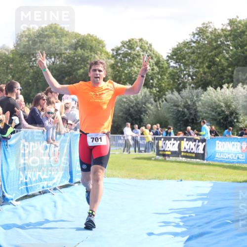 25.08.2024 - Elbe Triathlon Hamburg H.Heesch http://msf.ph/oto/6884282 25.08.2024 11:28:17 Ziel 393, 447, 633, 701 meine-sportfotos.de