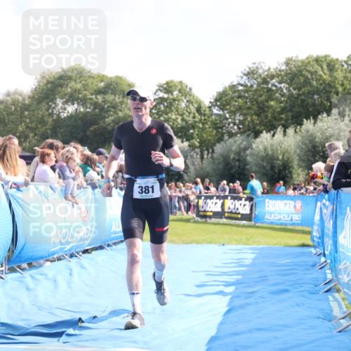 25.08.2024 - Elbe Triathlon Hamburg H.Heesch http://msf.ph/oto/6884283 25.08.2024 11:21:16 Ziel 340, 371, 381, 571, 598, 710, 764 meine-sportfotos.de