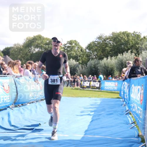 25.08.2024 - Elbe Triathlon Hamburg H.Heesch http://msf.ph/oto/6884299 25.08.2024 11:21:16 Ziel 340, 371, 381, 571, 598, 710, 764 meine-sportfotos.de